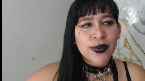 Snapshot of valen_ross7 chatting on April 2026 08:50:02 AM valen_ross7 online show from April 2026 08:50:02 AM