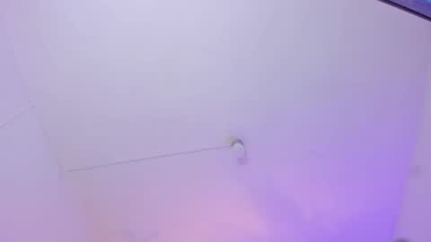 Snapshot of valenn__smith chatting on January 2025 04:03:01 PM Valentina online show from January 2025 04:03:01 PM