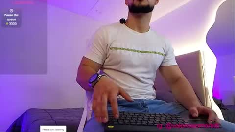 valenssio_moretti online show from August 2026 01:30:02 AM