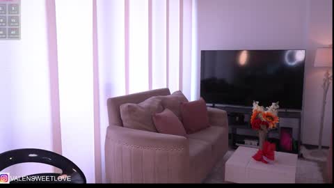 Valen online show from January 2025 05:27:02 PM