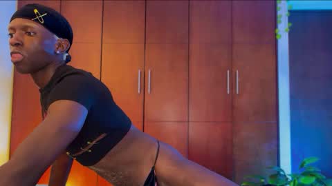   Valentin  independent Cam Boy     online show from December 2024 12:13:01 AM