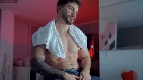 Snapshot of valenthinoking chatting on December 2025 05:14:01 AM valenthinoking online show from December 2025 05:14:01 AM