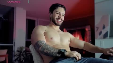 Snapshot of valenthinoking chatting on January 2026 02:28:01 AM valenthinoking online show from January 2026 02:28:01 AM