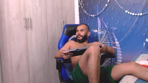 Valentine online show from December 2024 03:06:01 PM