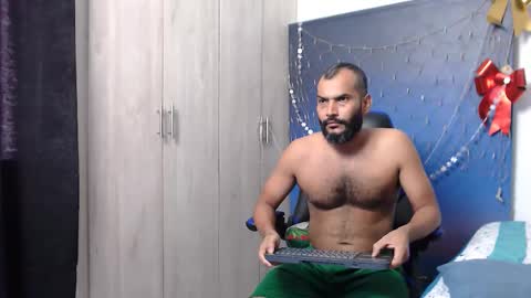 Valentine online show from December 2024 05:37:02 PM