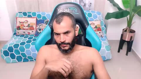 Valentine online show from December 2024 12:16:01 PM