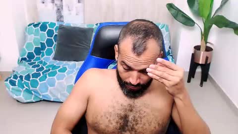 Valentine online show from January 2025 11:54:02 AM