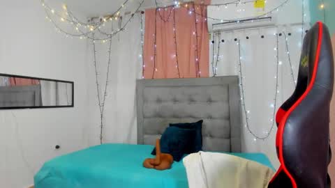 Valentina online show from February 2025 03:54:01 AM