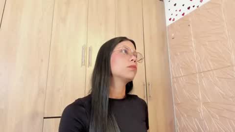 Valentina Evans online show from August 2026 07:16:01 PM