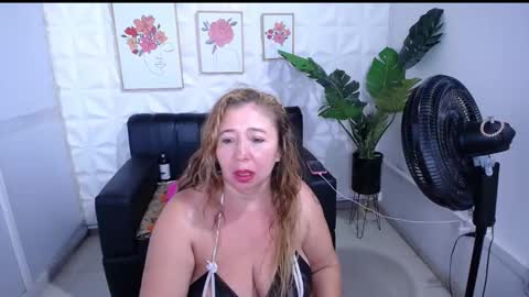 Valentina  online show from January 2026 11:07:01 PM