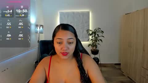 Snapshot of valentina_xx69 chatting on October 2025 02:06:02 PM Valentina online show from October 2025 02:06:02 PM