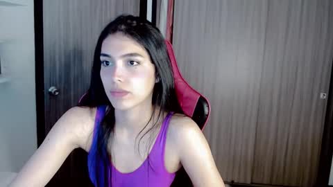 Snapshot of valentinasweet_ chatting on November 2025 01:41:01 AM Valentina online show from November 2025 01:41:01 AM