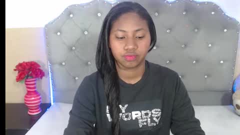 Snapshot of valentinavega18x chatting on November 2025 03:05:02 AM valentina vega online show from November 2025 03:05:02 AM