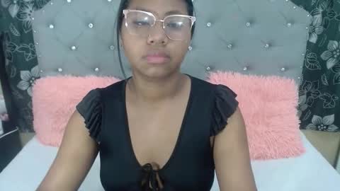 valentina vega online show from February 2026 03:05:02 AM