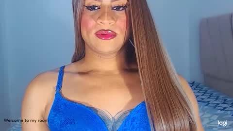 Snapshot of valentinaxxxdoll chatting on January 2026 07:19:01 PM VALENTINA online show from January 2026 07:19:01 PM