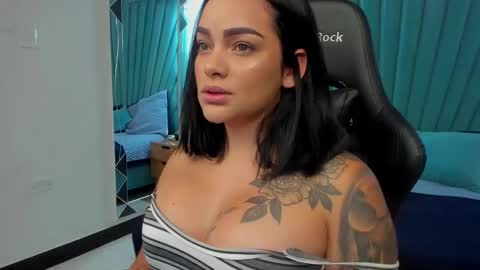 Snapshot of valentine_white chatting on March 2025 01:51:01 PM online show from March 2025 01:51:01 PM
