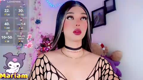 Snapshot of valentinne_marian chatting on December 2024 08:44:02 AM Marian online show from December 2024 08:44:02 AM