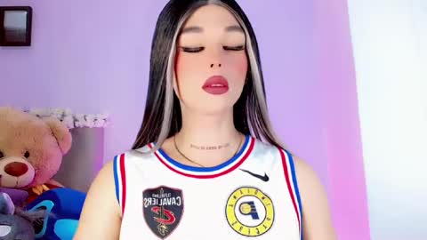 Snapshot of valentinne_marian chatting on January 2025 06:45:01 AM Marian online show from January 2025 06:45:01 AM