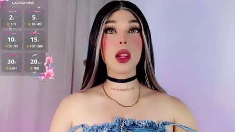 Snapshot of valentinne_marian chatting on January 2025 05:26:02 AM Marian online show from January 2025 05:26:02 AM