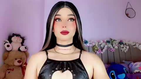 Snapshot of valentinne_marian chatting on March 2025 06:08:01 AM Marian online show from March 2025 06:08:01 AM