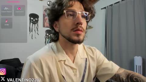 valentino online show from October 2025 02:34:01 AM