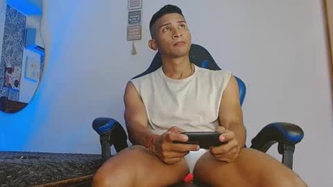 Mistery Guy online show from November 2025 11:32:01 PM