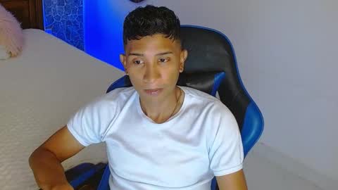 Mistery Guy online show from December 2025 05:06:02 PM