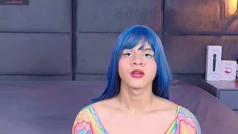 valentino moon online show from November 2025 03:09:01 AM