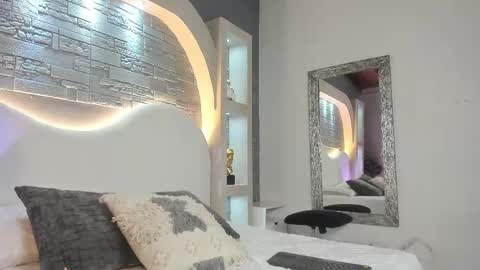 valentino_moretti online show from January 2026 01:13:02 PM