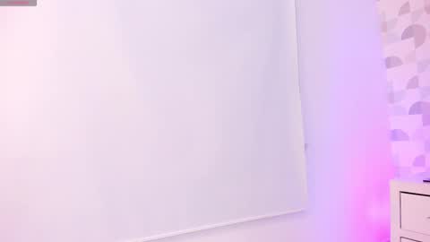 VALENTINO CASTAO online show from March 2025 12:26:01 PM