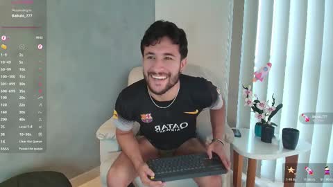 Valentino online show from February 2025 09:37:01 PM