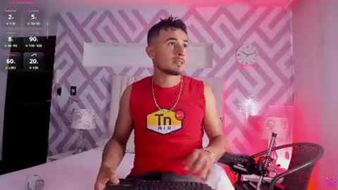 Snapshot of valentinos_ chatting on July 2026 09:32:02 PM Valentinos online show from July 2026 09:32:02 PM