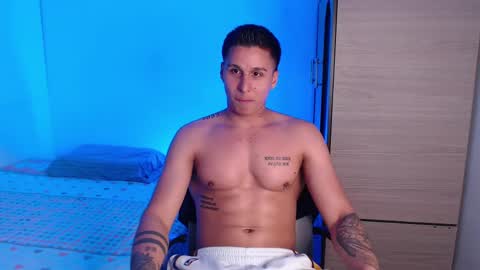 Snapshot of valentinosex_1 chatting on September 2025 09:48:02 PM VALENTINO online show from September 2025 09:48:02 PM