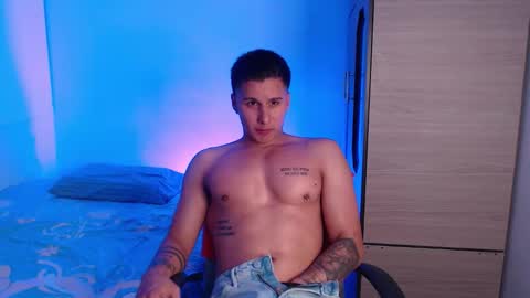 Snapshot of valentinosex_1 chatting on September 2025 02:28:02 AM VALENTINO online show from September 2025 02:28:02 AM