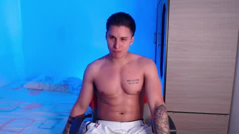 Snapshot of valentinosex_1 chatting on October 2025 08:07:01 PM VALENTINO online show from October 2025 08:07:01 PM