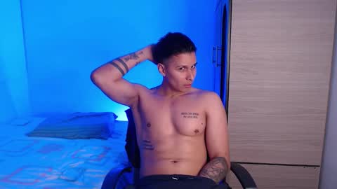 Snapshot of valentinosex_1 chatting on November 2025 08:08:01 PM VALENTINO online show from November 2025 08:08:01 PM