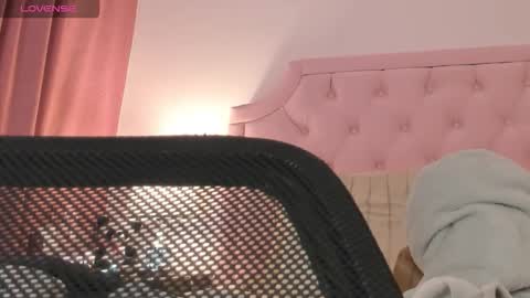 Snapshot of valentoro1 chatting on November 2025 11:27:02 AM Vale Toro online show from November 2025 11:27:02 AM