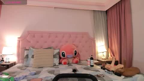 Snapshot of valentoro1 chatting on November 2025 10:43:02 AM Vale Toro online show from November 2025 10:43:02 AM