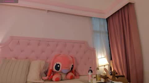 Snapshot of valentoro1 chatting on December 2025 12:43:02 PM Vale Toro online show from December 2025 12:43:02 PM