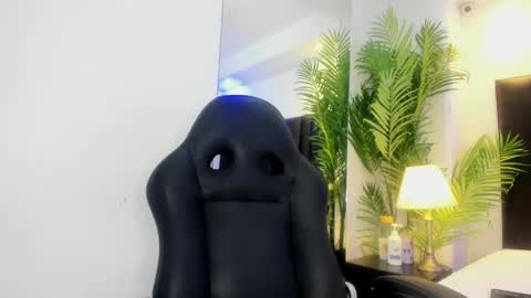 valeri_tafur online show from November 2025 11:01:02 AM