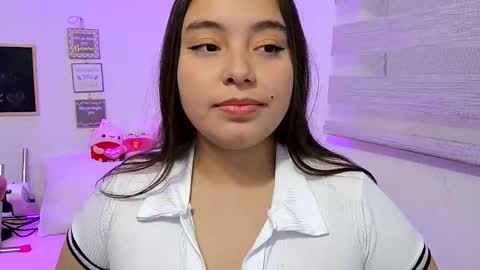 Snapshot of valeria_cherry chatting on April 2026 01:19:02 AM valeria online show from April 2026 01:19:02 AM