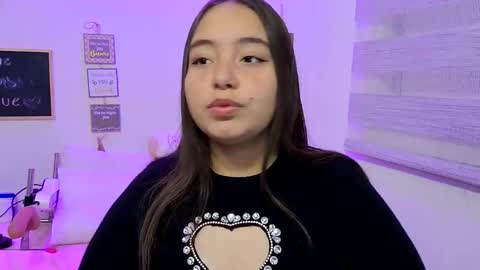 Snapshot of valeria_cherry chatting on May 2026 06:40:01 AM valeria online show from May 2026 06:40:01 AM