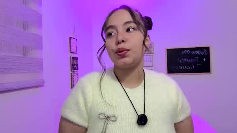 Snapshot of valeria_cherry chatting on May 2026 05:25:01 AM valeria online show from May 2026 05:25:01 AM