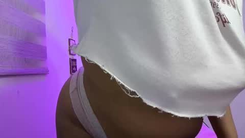Snapshot of valeria_cherry chatting on May 2026 05:25:01 AM valeria online show from May 2026 05:25:01 AM