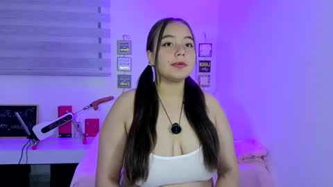 Snapshot of valeria_cherry chatting on June 2026 01:52:01 AM valeria online show from June 2026 01:52:01 AM