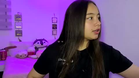 Snapshot of valeria_cherry chatting on July 2026 03:02:02 AM valeria online show from July 2026 03:02:02 AM