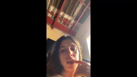 Snapshot of valeria_mendozza chatting on January 2025 08:02:01 PM online show from January 2025 08:02:01 PM