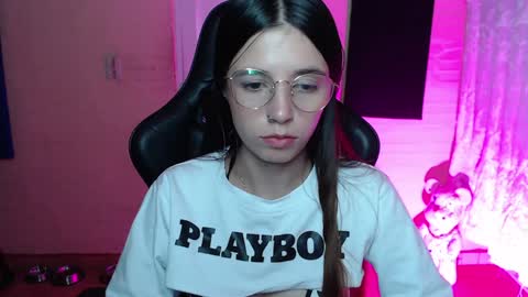 Snapshot of valeria_mendozza chatting on January 2025 04:41:01 AM online show from January 2025 04:41:01 AM