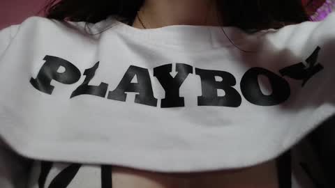 Snapshot of valeria_mendozza chatting on February 2025 08:05:01 AM online show from February 2025 08:05:01 AM