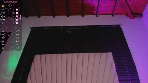 Snapshot of valeria_uribe22 chatting on February 2025 12:08:02 AM    online show from February 2025 12:08:02 AM